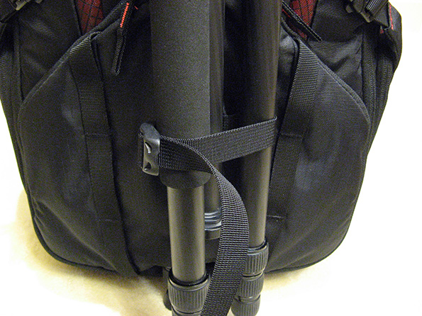Manfrotto PL-3N1-36 Camera backpack tripod secured.